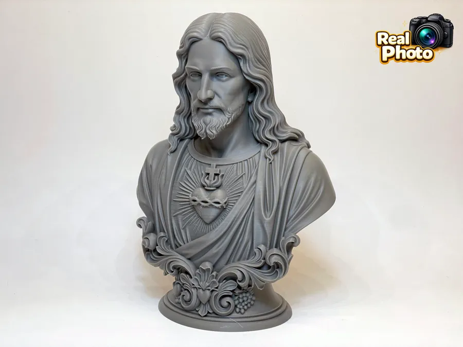 Hati Kudus Yesus — patung dada